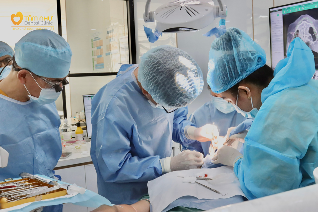 Cấy ghép Implant tại Nha khoa Tâm Như