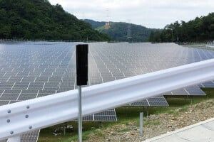 Thiết bị TAKEX lắp tại Trang trại năng lượng mặt trời & gió