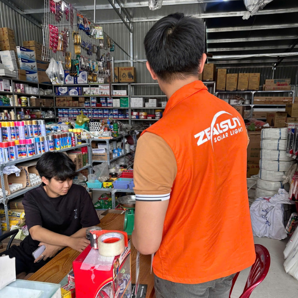 đội ngũ tư vấn đèn nlmt zealsun