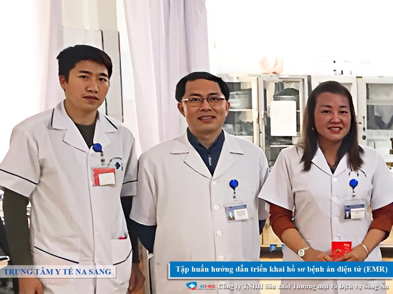 Đội ngũ y bác sĩ Trung tâm Y tế Na Sang tham gia tập huấn triển khai bệnh án điện tử E-EMR