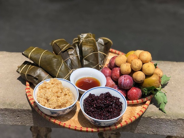 Giữa mùi nồng rượu nếp, một mâm cỗ chay thanh tịnh – Tết Đoan Ngọ trong góc nhìn hiện đại