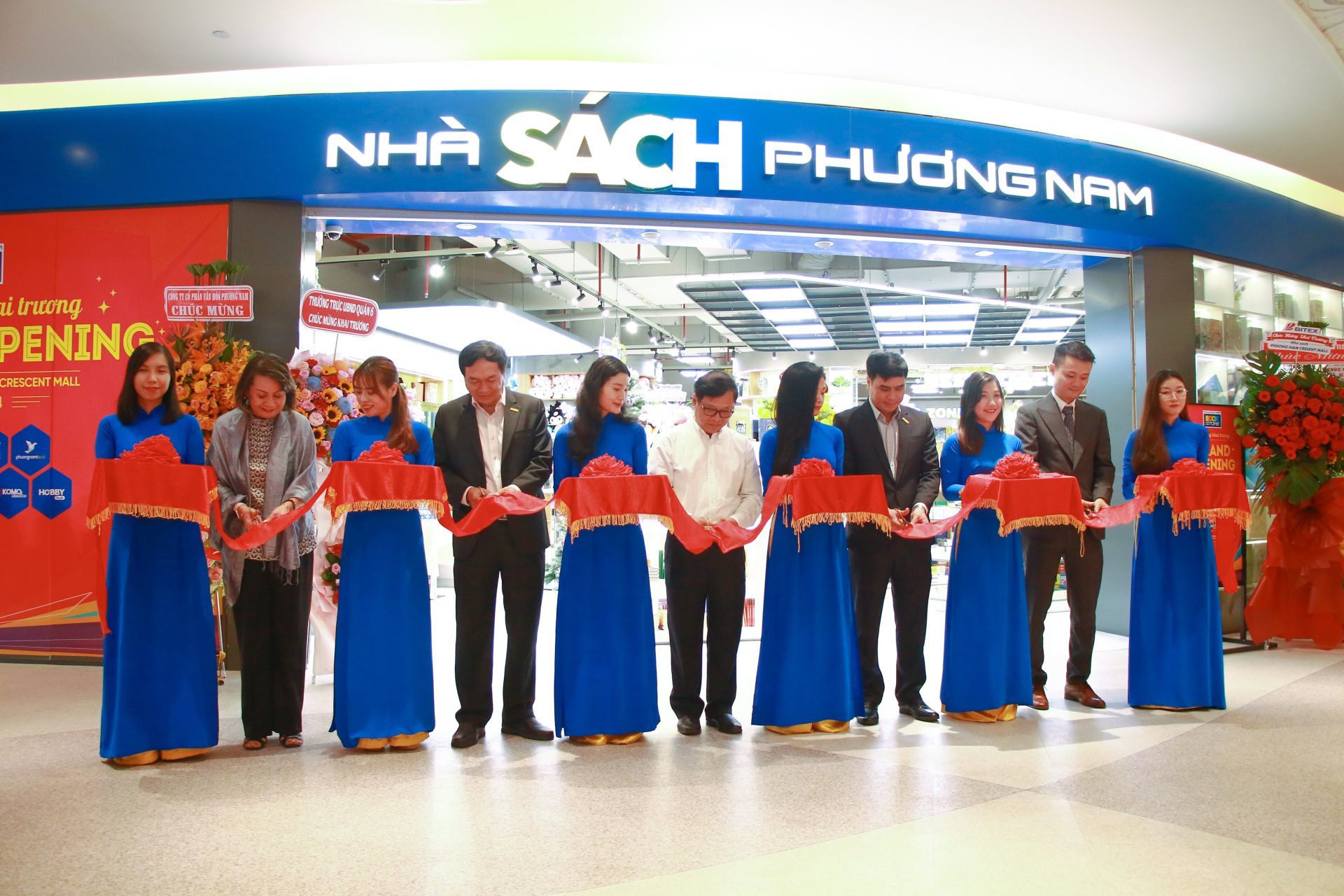 Khai trương Nhà Sách Phương Nam tại TTTM Crescent Mall