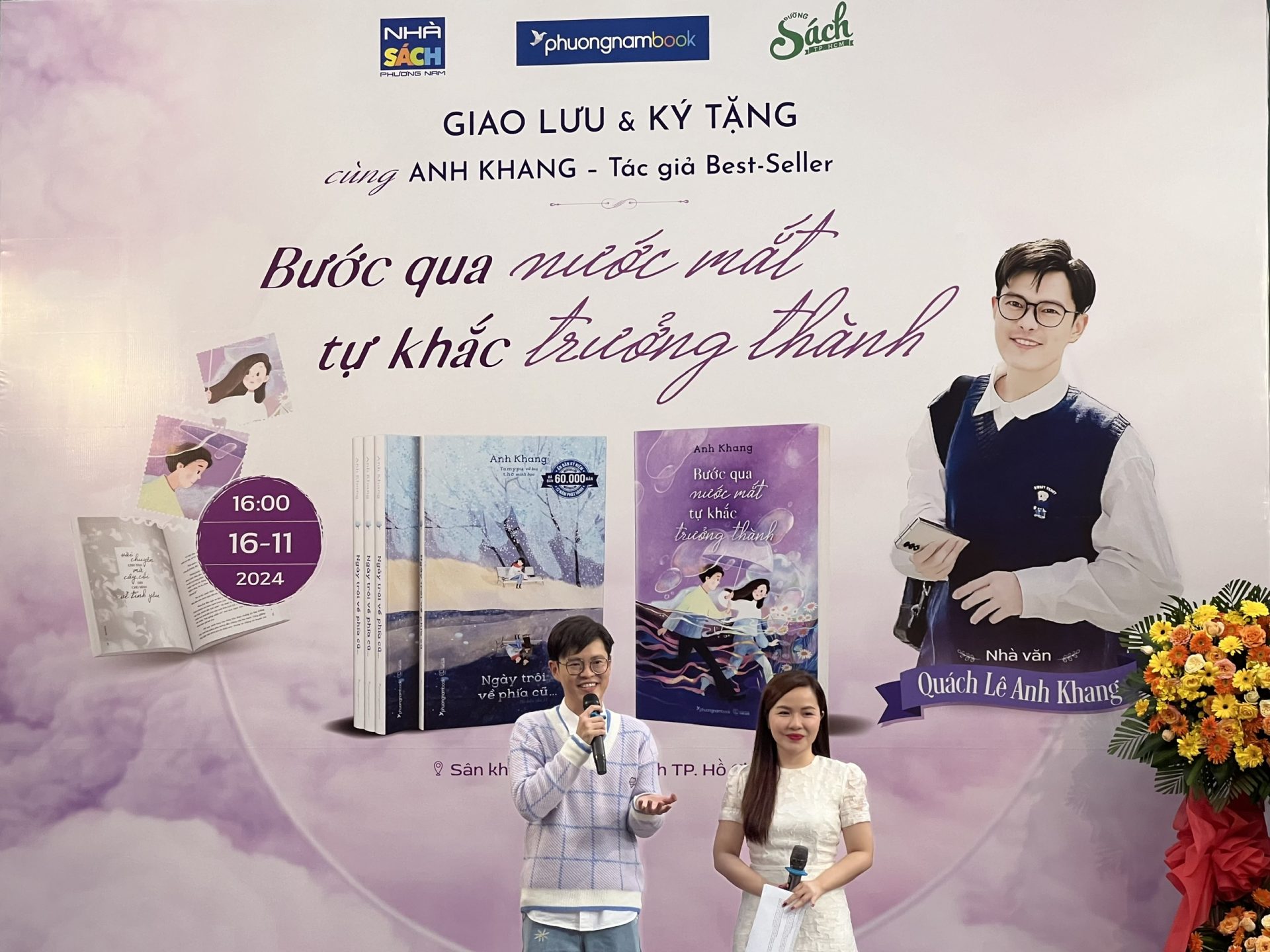 [Recap] Sự kiện giao lưu & ký tặng: Bước Qua Nước Mắt, Tự Khắc Trưởng Thành