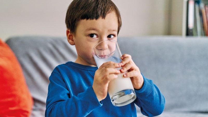 Lợi ích khi duy trì uống sữa công thức sau 3 tuổi