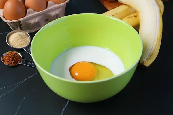 Hướng dẫn làm pudding chuối với trứng gà