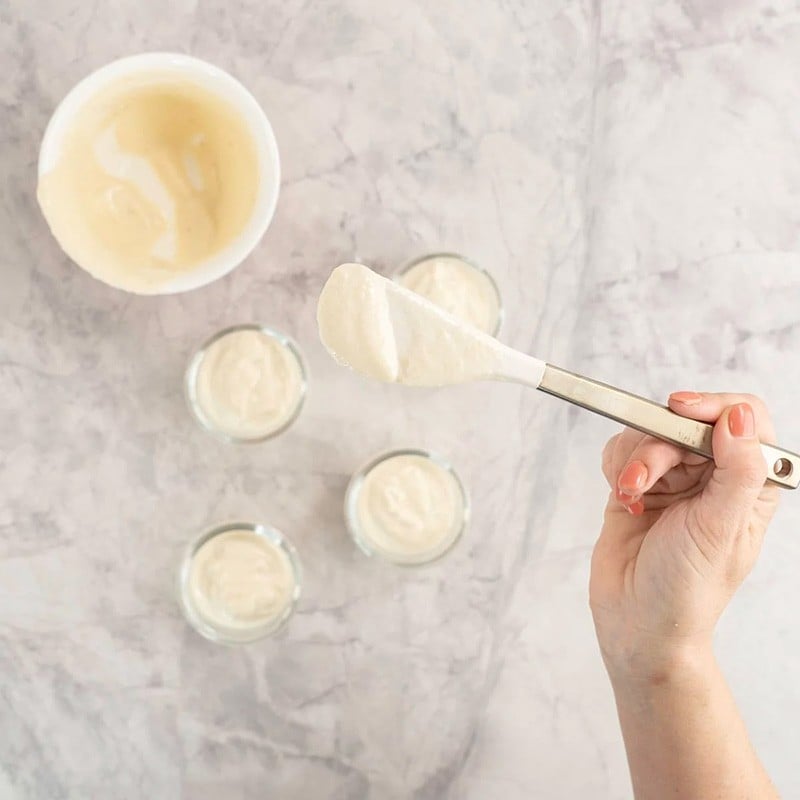 Cách làm pudding chuối với bột ăn dặm cho bé