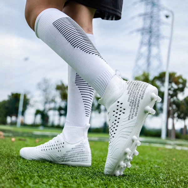 Giày Đá Bóng Cổ Cao