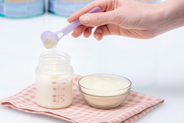 Pha sữa không đúng cách cần tránh - Nuvi Grow Height.