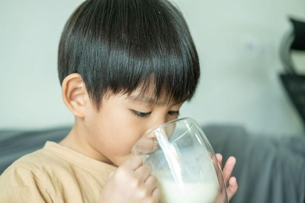 Cách pha sữa công thức với sữa mẹ - Nuvi Grow Height