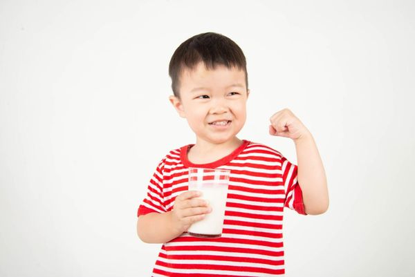 Cách pha sữa công thức với sữa mẹ - Nuvi Grow Height