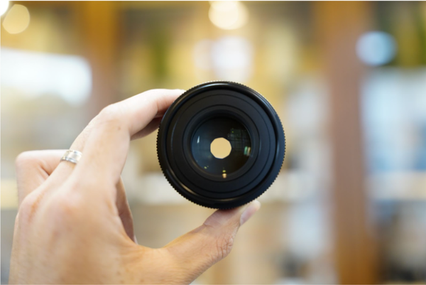 Bật mí cách vệ sinh ống kính máy ảnh dễ dàng