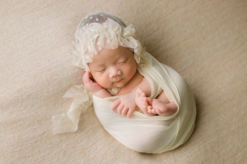 Chụp ảnh Newborn là gì? Kinh nghiệm mà bố mẹ nên biết