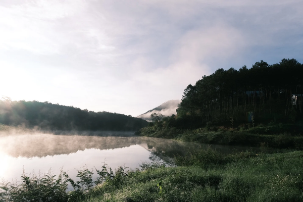 ỐNG KÍNH LÝ TƯỞNG ĐỂ ĐI DU LỊCH CHO TÍN ĐỒ FUJIFILM X