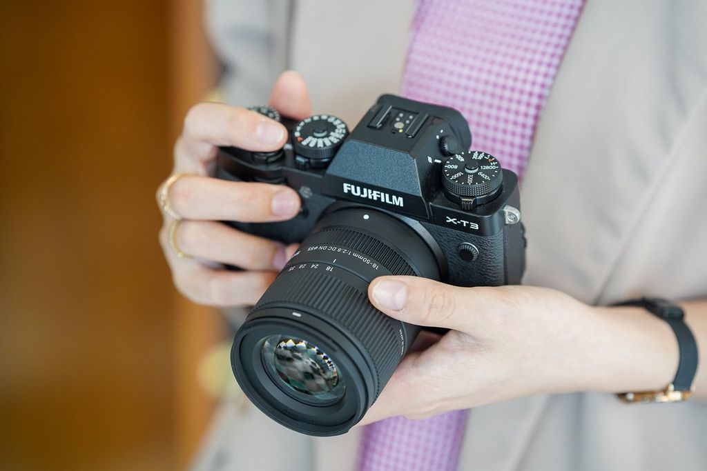 Lịch trải nghiệm Ống kính Sigma 18-50mm F2.8 Fuji tại Hà Nội