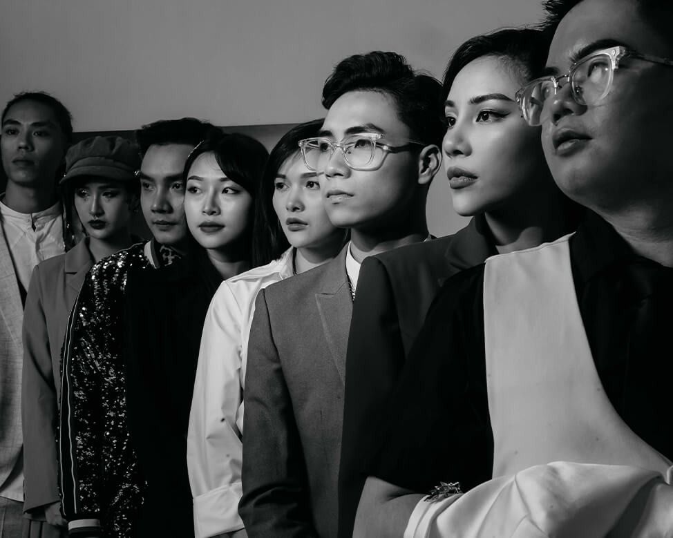 Tổng Hợp Các Ý Tưởng Chụp Ảnh Nhóm Đẹp Và Độc Lạ