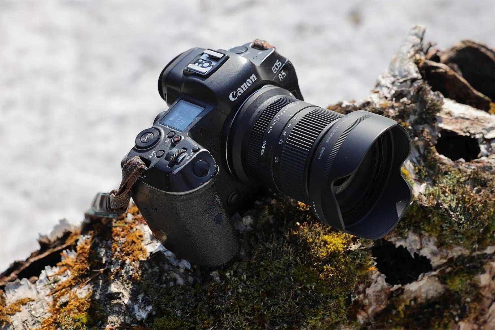 Combo máy ảnh 1 body 1 lens zoom lên ngôi vì sự gọn nhẹ và tiện lợi