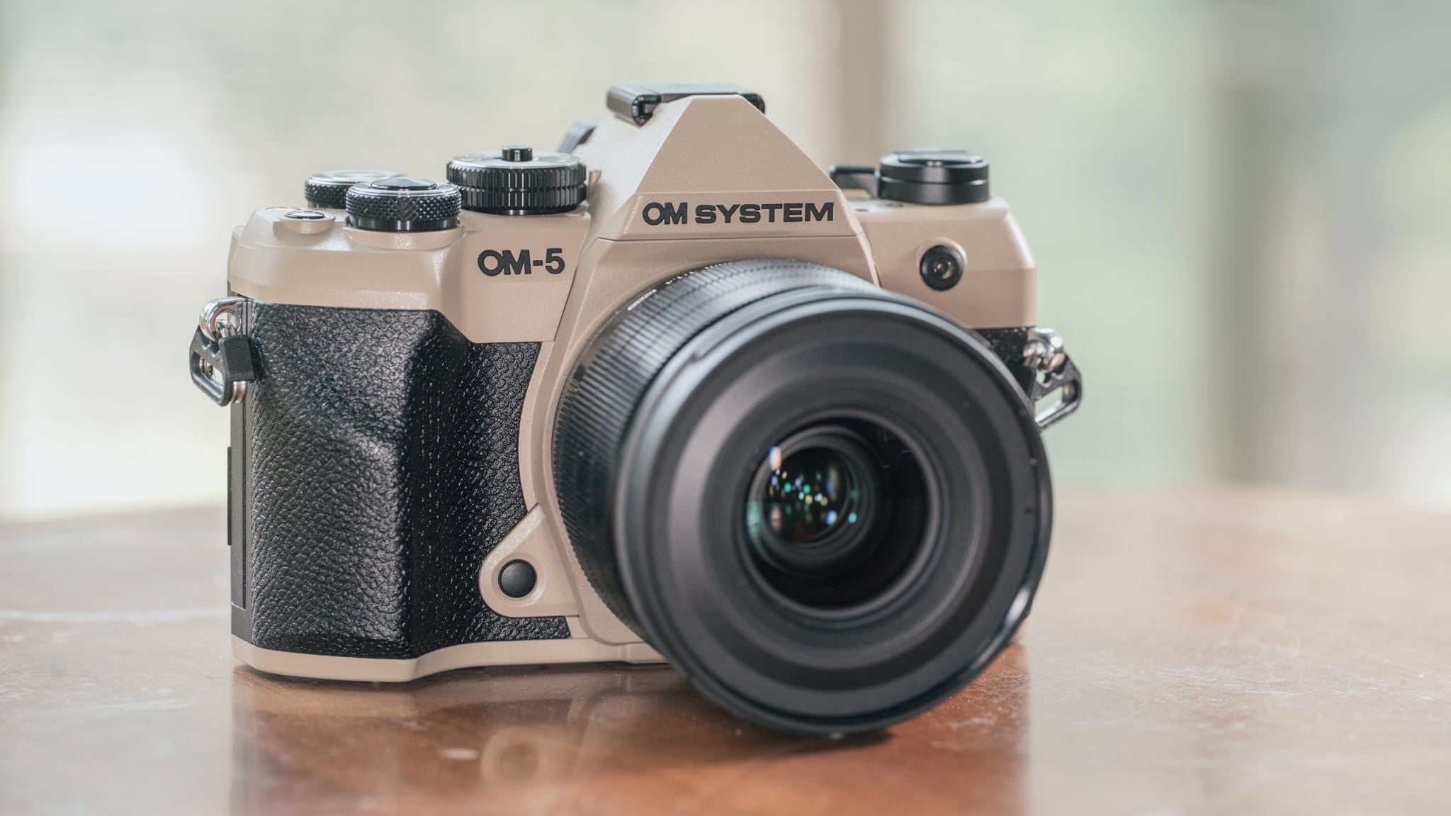 Máy ảnh OM SYSTEM OM-5 Mark II