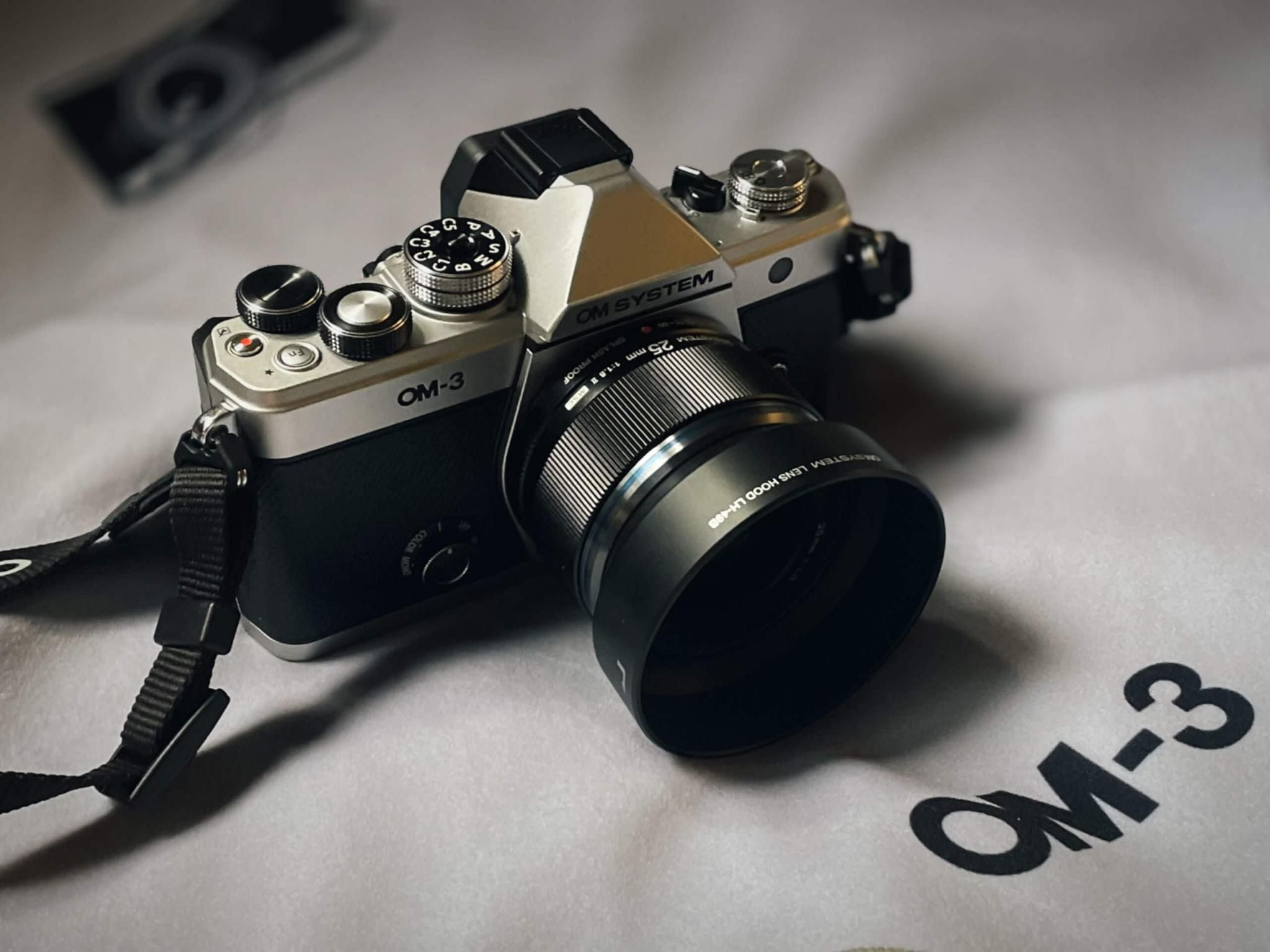 Máy ảnh OM SYSTEM OM-3