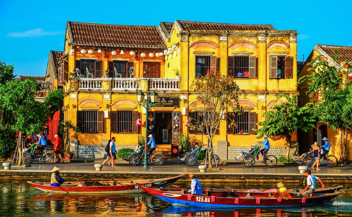 Phố cổ Hội An rực rỡ sắc màu