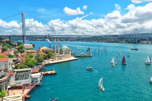 NGÀY 11: ISTANBUL – VIỆT NAM                          (Ăn sáng, trưa, ăn tối trên máy bay)