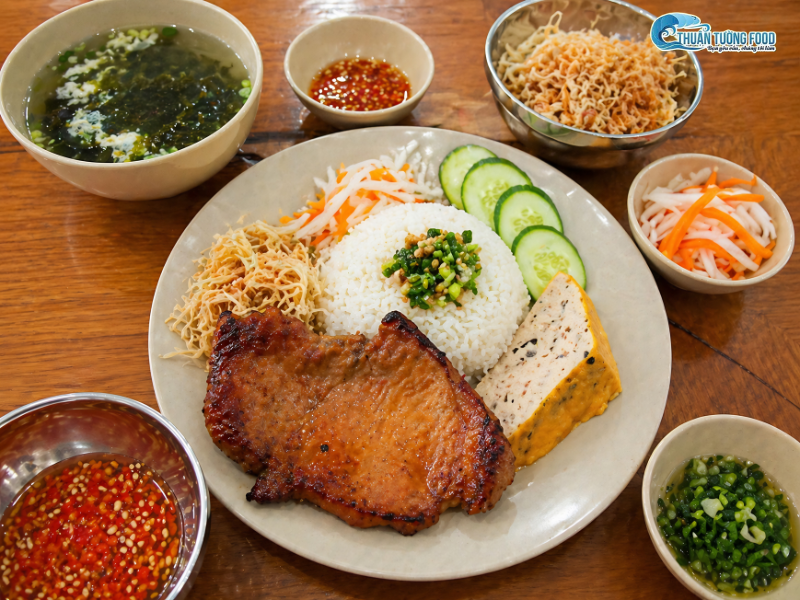 thuan-tuong-food-mon-an-kem-tao-su-khac-biet