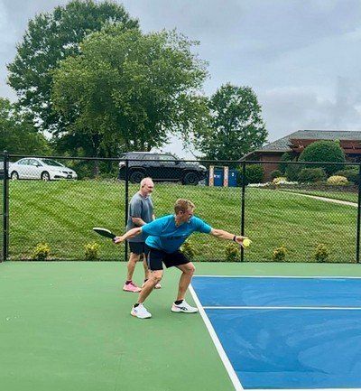 Kỹ thuật giao bóng pickleball trung cấp