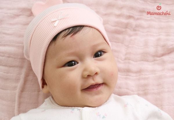 Đầu và thóp là vị trí giữ ấm cho trẻ sơ sinh không thể bỏ qua
