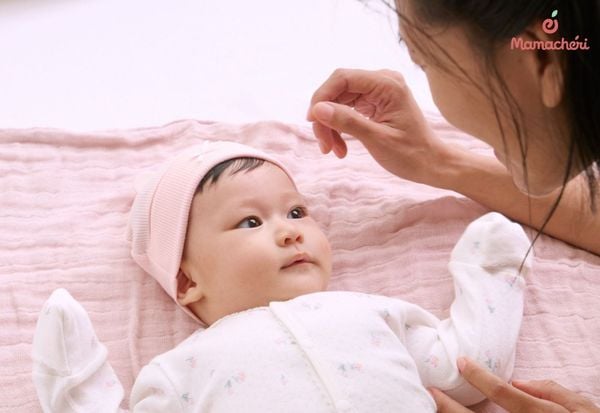 Các chất liệu khăn phù hợp với da bé sơ sinh