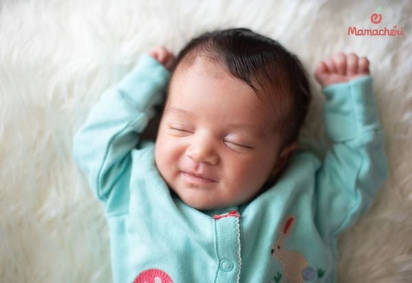 Cách tính đầy tháng cho bé gái