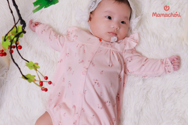Cúc phối màu là tính năng đặc biệt ở quần áo sơ sinh Mamacheri