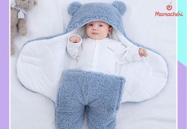 Chăn ủ có thiết kế chuyên biệt dùng để quấn em bé