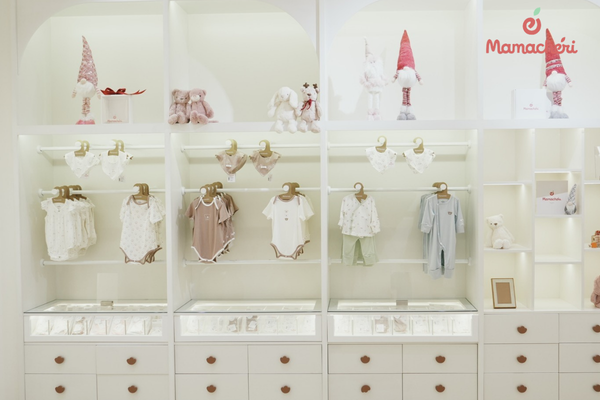 Không gian Boutique thời trang mẹ và bé Mamacheri sang trọng