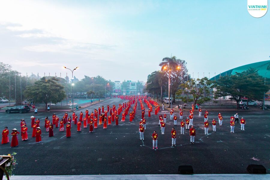 Đồng diễn chào mừng kỷ niệm 77 năm Quốc Khánh Việt Nam 2.9