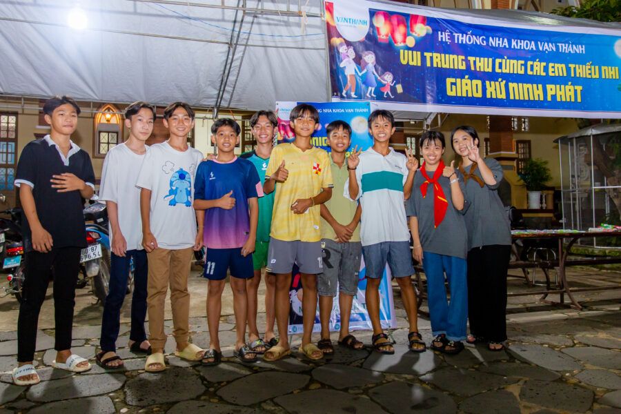 Vạn Thành chung vui Trung Thu cùng các em thiếu nhi Gia Kiệm