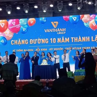 VÒNG QUAY VI DIỆU - RINH TRIỆU MÓN QUÀ trên toàn hệ thống Vạn Thành kỷ niệm 14 năm thành lập
