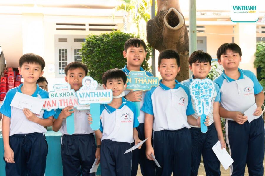 Nha Học Đường - Trường Tiểu học Phạm Văn Đồng