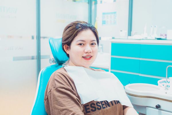 nha khoa Vạn Thành