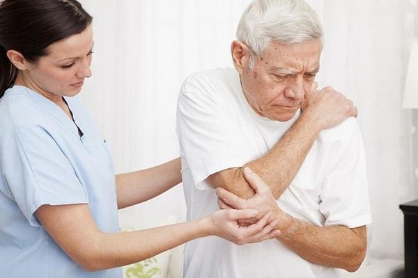 Các loại sữa bổ sung canxi tốt cho người 30, 40, 50 tuổi
