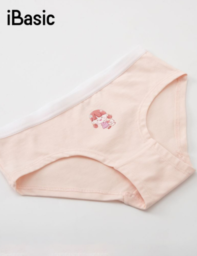 Quần sịp cho bé gái nên chọn cotton hay thun lạnh?