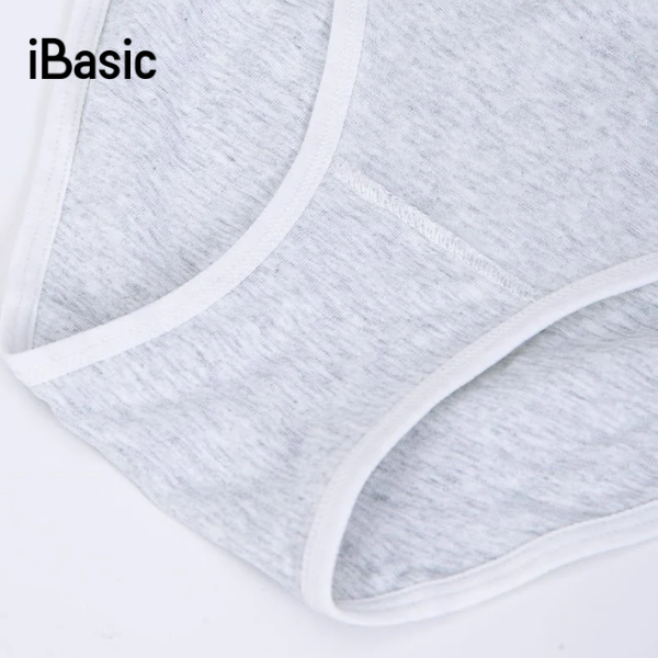 cận cảnh panties thể hiện chất liệu