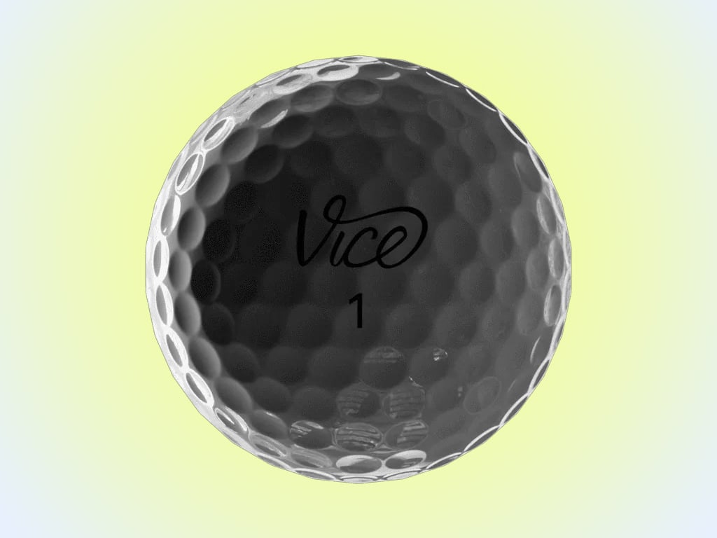 Thiết kế 368 vết lõm khí động học giúp bóng golf Vice Drive White duy trì quỹ đạo bay thẳng tắp