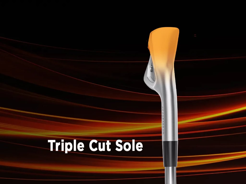 Đế gậy Triple Cut Sole của Mizuno JPX925 Forged giúp gậy tương tác mượt mà và thoát cỏ nhanh chóng