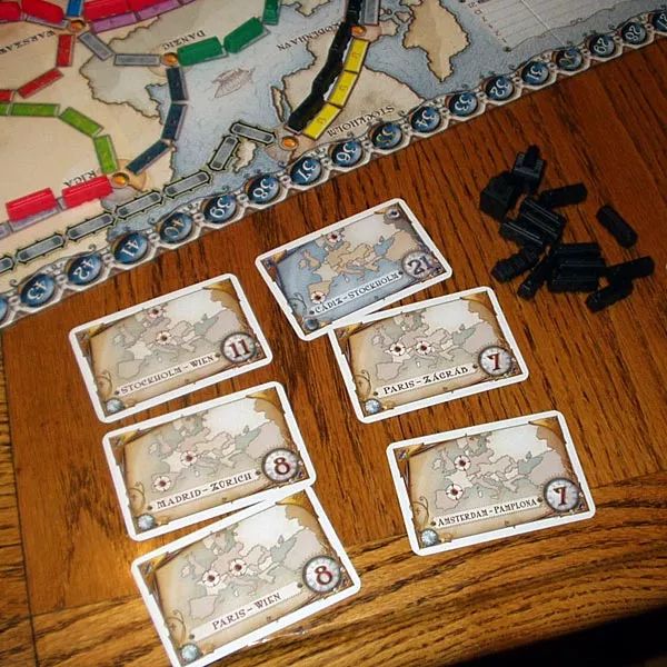 Review: Ticket to Ride Europe - Chuyến tàu tốc hành xuyên lục địa già