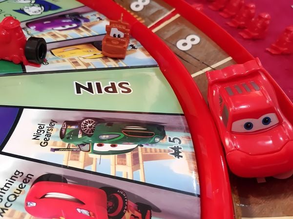 Cờ Tỷ Phú (Opoly Cars) - Đua tốc độ trên sàn chứng khoán!