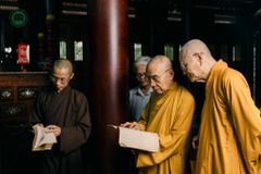 THƯ VIỆN HUỆ QUANG SƯU KHẢO TƯ LIỆU PHẬT GIÁO ĐỢT 3 TẠI HUẾ