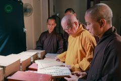 VỀ BỘ KINH HOA NGHIÊM TẠI TỔ ĐÌNH THIỀN TÔN