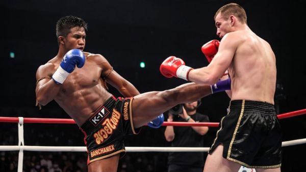 Buakaw Banchamek: Biểu Tượng Sống Mang Muay Thái Đi Chinh Phục Thế Giới