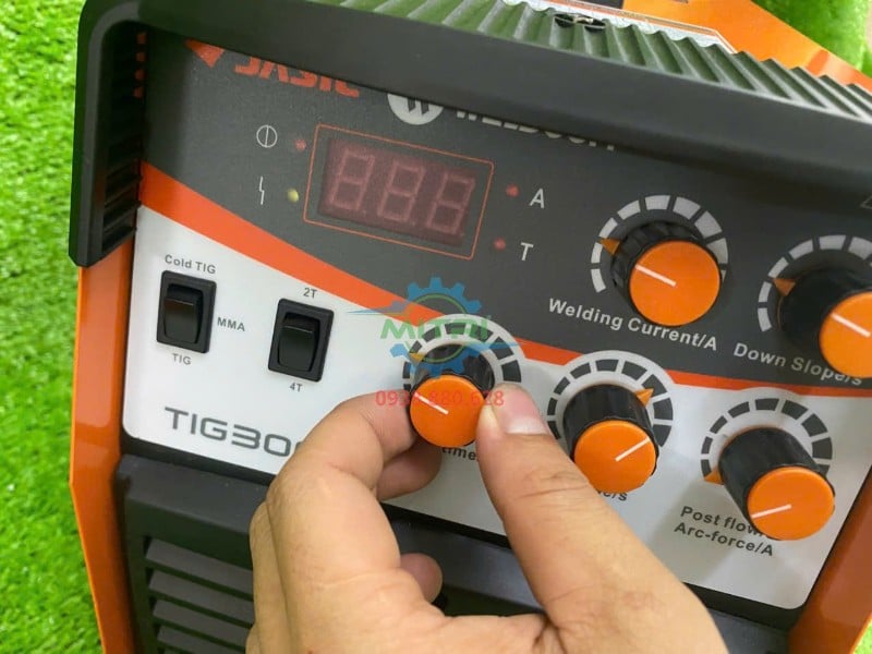 3 chức năng TIG lạnh TIG thường hàn que trên Jasic TIG300 W229