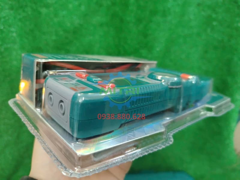 Ampe kìm kỹ thuật số Total TMT762001 thực tế