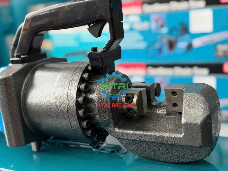 Bàn giao Máy cắt sắt thủy lực phi 25mm RC-25 cho công trình